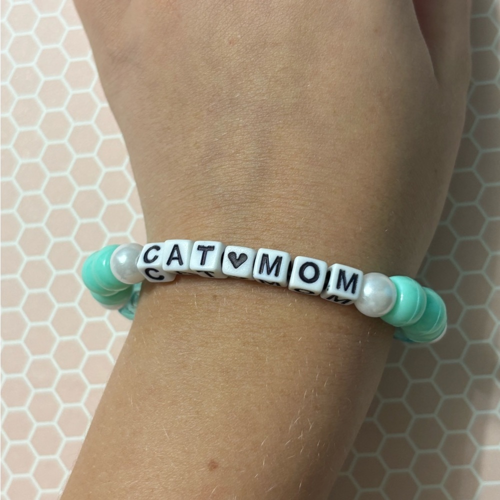 Cat Mom Beaded Bracelet